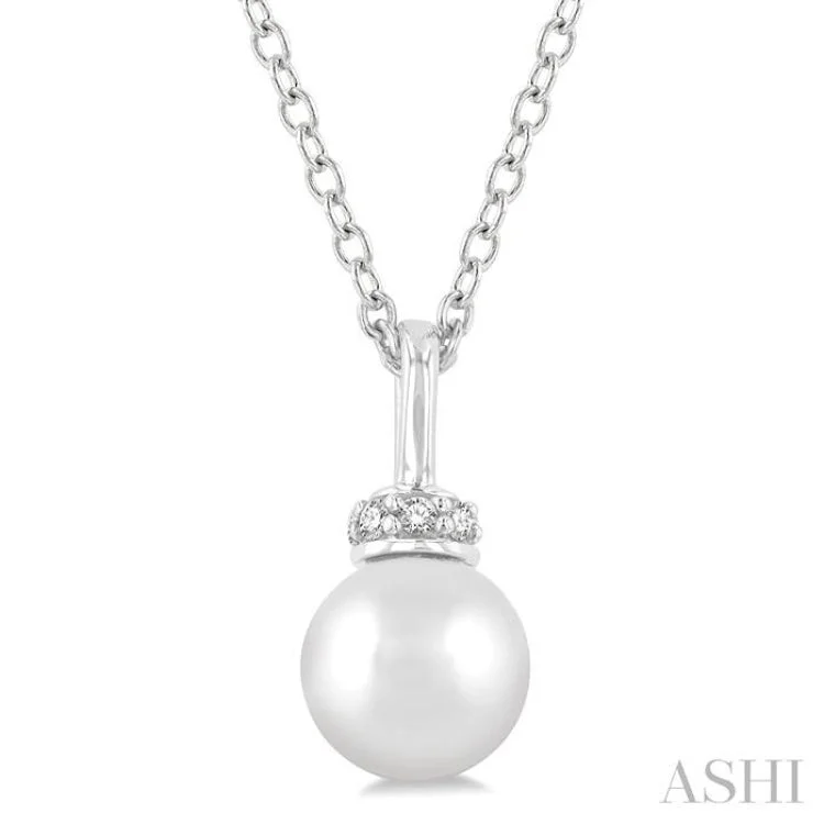 1/20 ctw Petite 6X6MM Cultured Pearl and Round Cut Diamond Crown Fashion Pendant With Chain in 10K White Gold